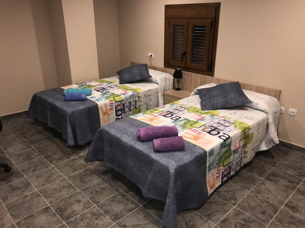 Alcañiz Apartamentos Mequedo מראה חיצוני תמונה